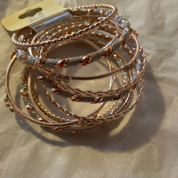 ROSE GOLD MULTI LAYER BANGLE BRACELET - Picture 5 of 7